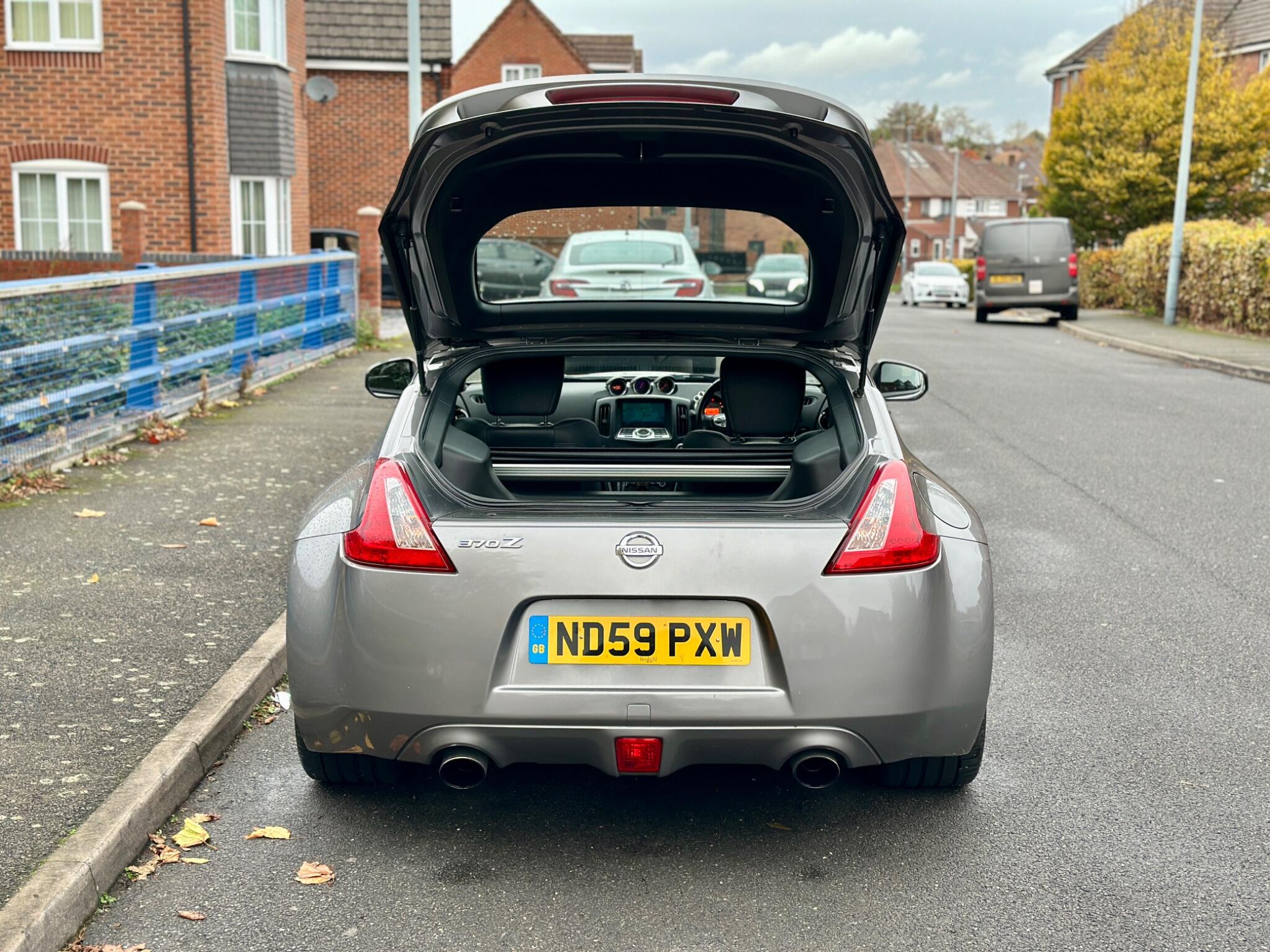 本売ります。 IN/SECTS 本をつくって本を売る | Title WEB SHOP